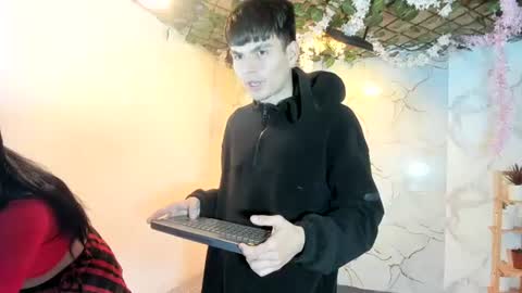 nahomi_hot2002 online show from 07/03/26, 04:41