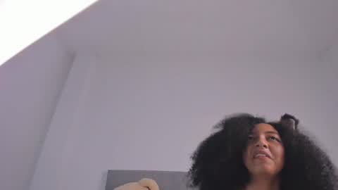 Laura online show from 12/23/24, 11:49