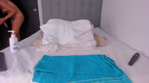 Laura online show from 02/28/25, 02:42