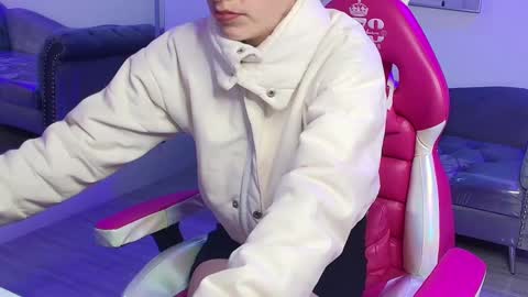 Nahomi online show from 02/09/25, 01:56