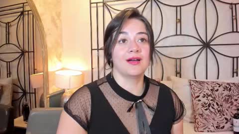 Nahomi  online show from 09/25/25, 11:03