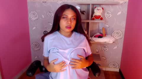 Nahomy online show from 02/09/25, 03:11