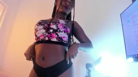 Snapshot of nahomi_williams_ chatting on 02/03/26, 06:22 Nahomi online show from 02/03/26, 06:22