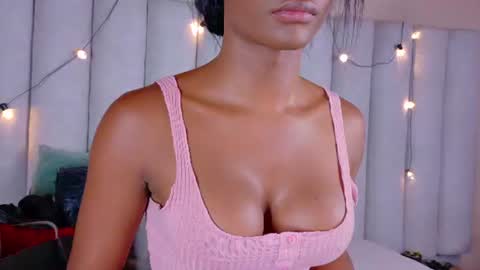  VICTORIA  online show from 07/03/26, 08:04