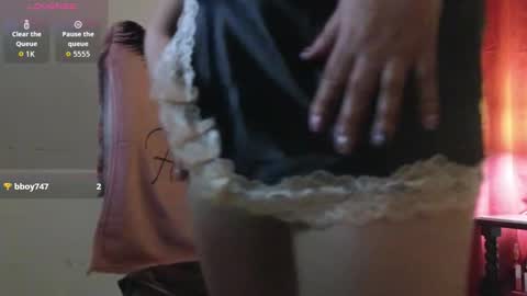 nahomicastell online show from 09/10/25, 06:52