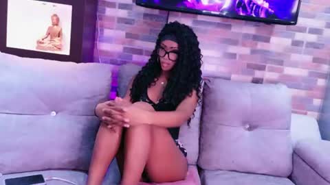 nahomy_james25 online show from 07/24/26, 12:19
