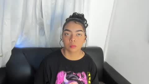 Nahomy online show from 11/26/25, 07:48