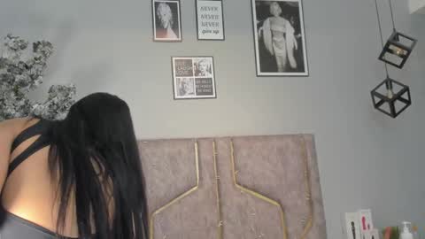 nahomycarterr online show from 11/21/25, 08:07
