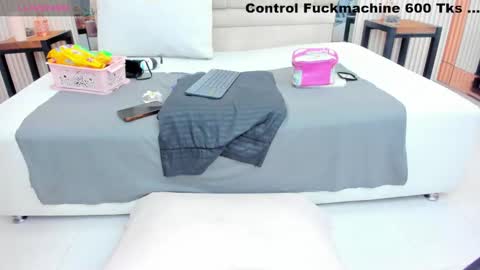 Snapshot of nahomye_taylor chatting on 10/14/25, 03:07 Nahomye online show from 10/14/25, 03:07