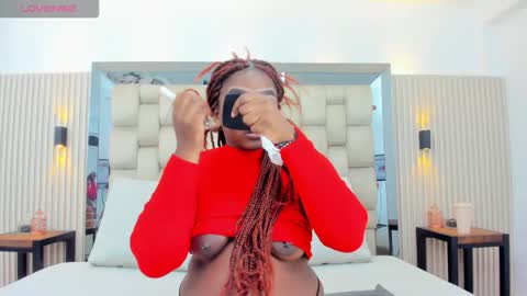 Snapshot of nahomye_taylor chatting on 10/23/25, 02:55 Nahomye online show from 10/23/25, 02:55