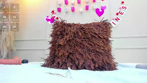 Nahomy online show from 02/12/25, 01:52