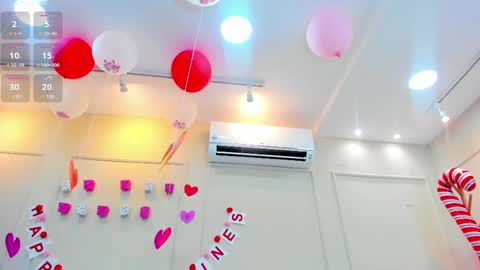 Nahomy online show from 02/17/25, 11:31