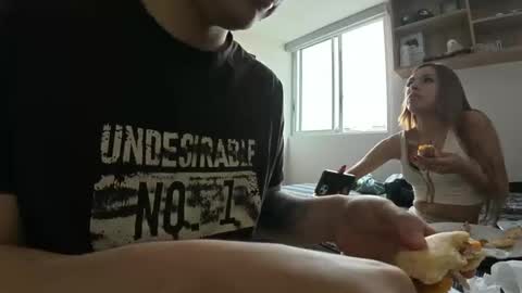 nahomymoon online show from 10/17/25, 05:26