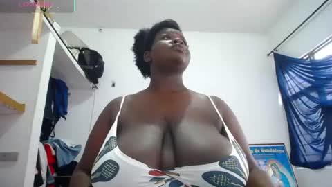 Snapshot of nahybig_boobs chatting on 07/02/26, 04:57 Karatbby online show from 07/02/26, 04:57