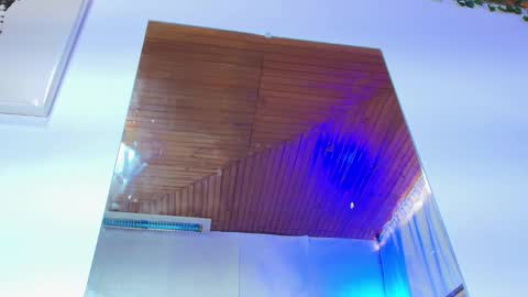 Naia x online show from 11/06/25, 07:59