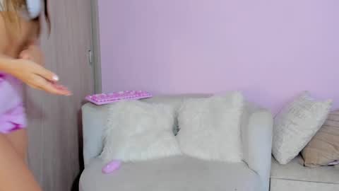      online show from 01/25/25, 07:07