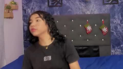 Snapshot of naileth_ chatting on 11/12/25, 12:49 NAILETH online show from 11/12/25, 12:49