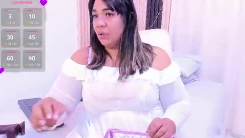 Nailha online show from 07/25/26, 12:03