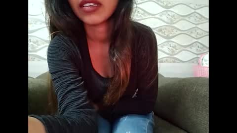 Naina online show from 01/11/25, 11:12