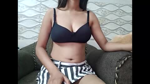 Naina online show from 01/25/25, 08:00