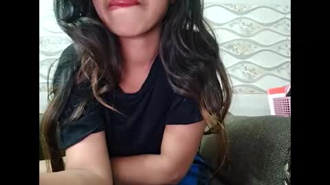 Naina online show from 03/02/25, 06:19