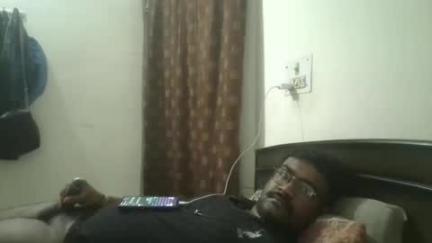 Snapshot of nairanandu28 chatting on 03/29/26, 01:33 NAIRANANDU28 online show from 03/29/26, 01:33