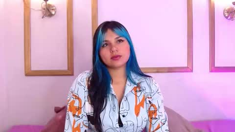 Nairovy  online show from 09/26/25, 03:21