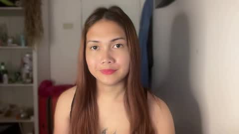 Snapshot of naisha143 chatting on 11/13/25, 02:54 MARY MAE online show from 11/13/25, 02:54