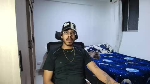 Snapshot of naitsihrc chatting on 12/05/25, 02:09 Nait online show from 12/05/25, 02:09