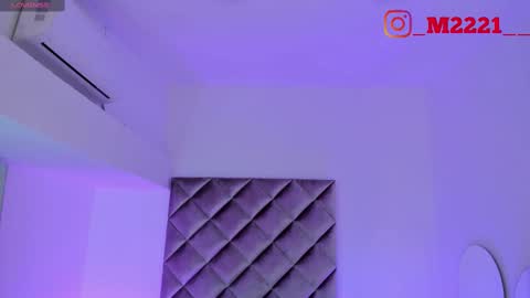 INSTAGRAM  m2221     online show from 03/10/25, 10:37