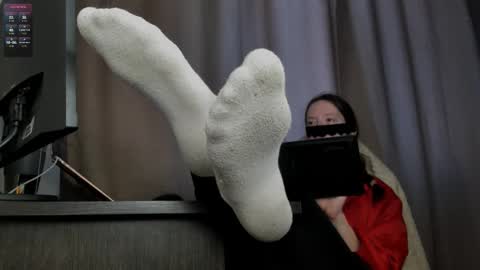 Asy no face  online show from 09/30/25, 10:53