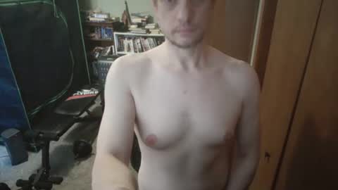 Snapshot of nakedcav chatting on 04/05/26, 03:53 NakedClown online show from 04/05/26, 03:53