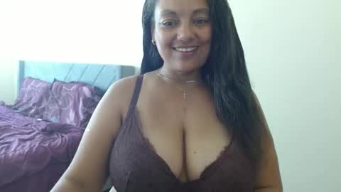 Snapshot of nala_thickk chatting on 12/06/24, 06:39 Nala Thickk online show from 12/06/24, 06:39