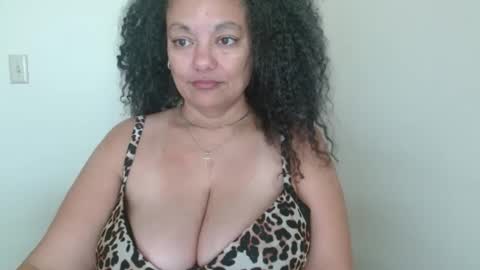 Snapshot of nala_thickk chatting on 02/01/25, 02:45 Nala Thickk online show from 02/01/25, 02:45