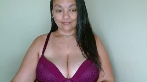 Snapshot of nala_thickk chatting on 02/08/25, 08:21 Nala Thickk online show from 02/08/25, 08:21