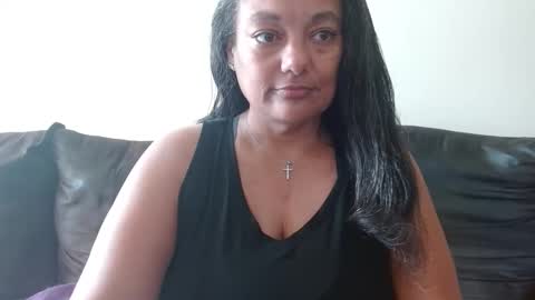 Snapshot of nala_thickk chatting on 10/26/25, 04:35 Nala Thickk online show from 10/26/25, 04:35