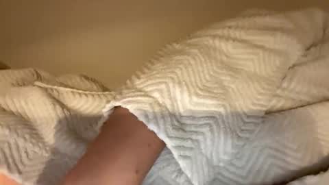 Snapshot of nameltneg chatting on 10/24/25, 07:54 nameltneg online show from 10/24/25, 07:54