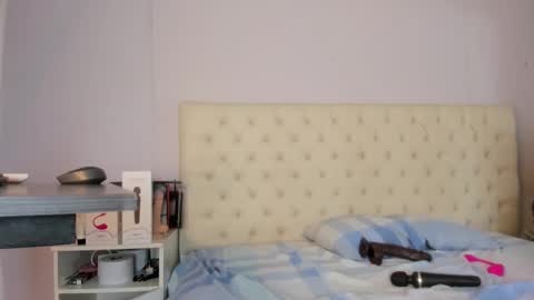 nami_sam online show from 12/15/24, 08:25