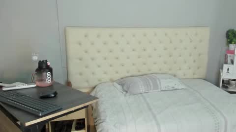 nami_sam online show from 10/09/25, 12:14