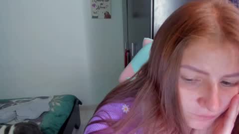 Snapshot of namibecker chatting on 12/18/24, 05:42 Nami online show from 12/18/24, 05:42