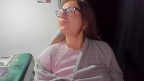 Snapshot of namibecker chatting on 12/21/24, 03:14 Nami online show from 12/21/24, 03:14