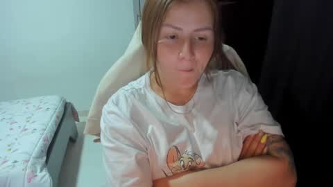 Snapshot of namibecker chatting on 01/08/25, 12:28 Nami online show from 01/08/25, 12:28