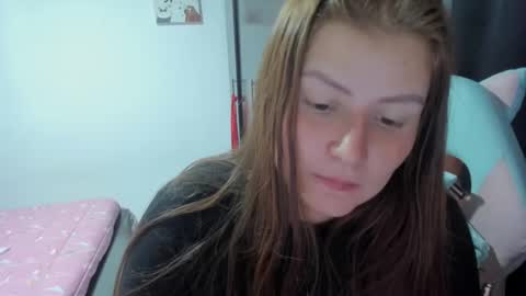 Snapshot of namibecker chatting on 01/21/25, 01:29 Nami online show from 01/21/25, 01:29