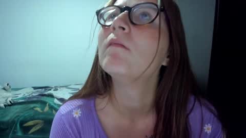 Snapshot of namibecker chatting on 02/07/25, 03:23 Nami online show from 02/07/25, 03:23