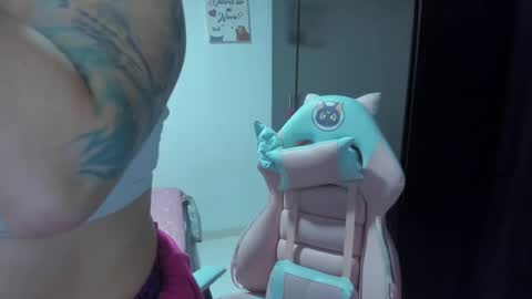 Snapshot of namibecker chatting on 02/25/25, 03:31 Nami online show from 02/25/25, 03:31