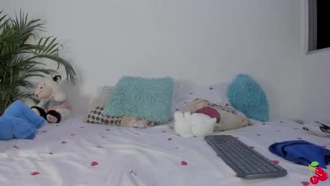 Snapshot of namibergman_ chatting on 12/18/24, 03:15 N A M I - OF namibergmant online show from 12/18/24, 03:15