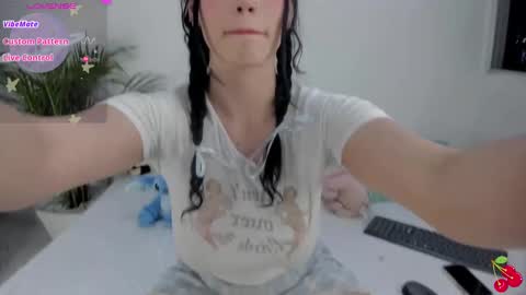 Snapshot of namibergman_ chatting on 12/20/24, 11:16 N A M I - OF namibergmant online show from 12/20/24, 11:16