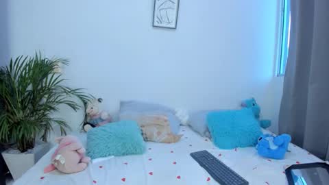 Snapshot of namibergman_ chatting on 01/18/25, 11:00 N A M I - OF namibergmant online show from 01/18/25, 11:00