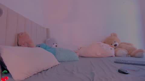 Snapshot of namibergman_ chatting on 09/25/25, 09:51 N A M I - OF namibergmant online show from 09/25/25, 09:51