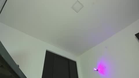 Snapshot of namir__ chatting on 01/15/26, 11:04 Namir online show from 01/15/26, 11:04